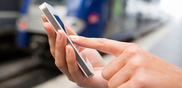 Φθηνότεροι από σήμερα οι λογαριασμοί κινητής τηλεφωνίας